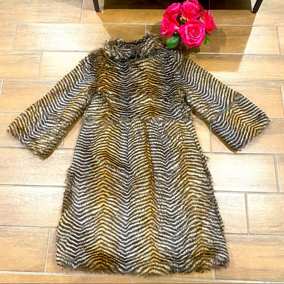 Willow & Clay Lux Faux Long Coat (Size S)🌹 - Picture 10 of 16